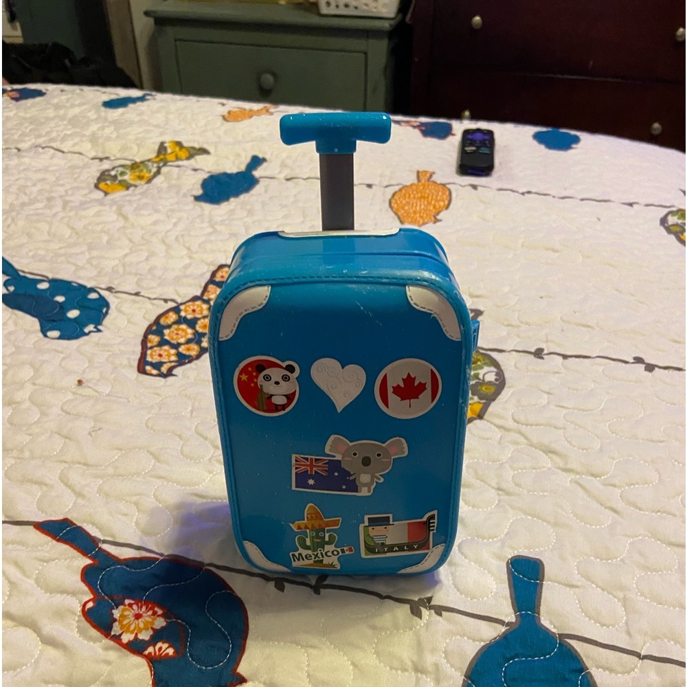 Mini toy suitcase